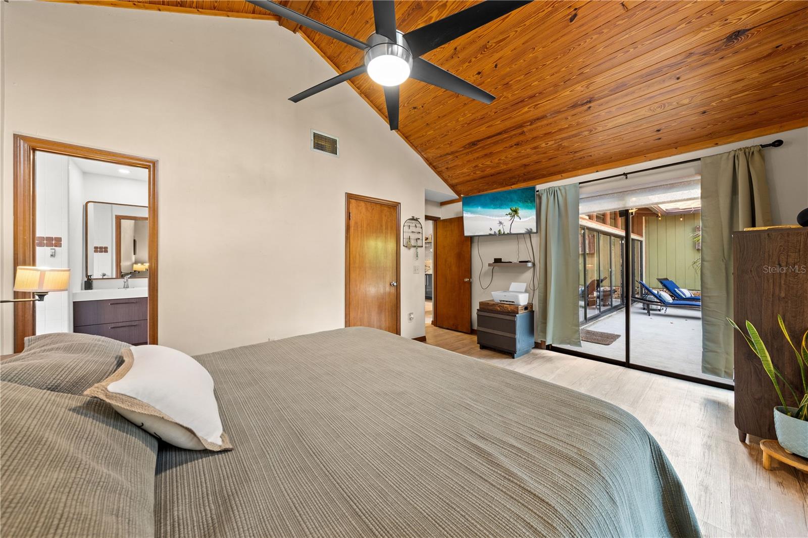 Image 53 of 90 For 234 Duncan Trail