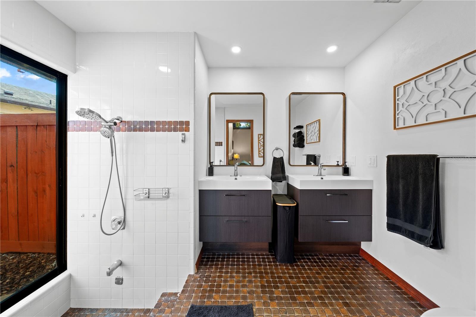 Image 55 of 90 For 234 Duncan Trail