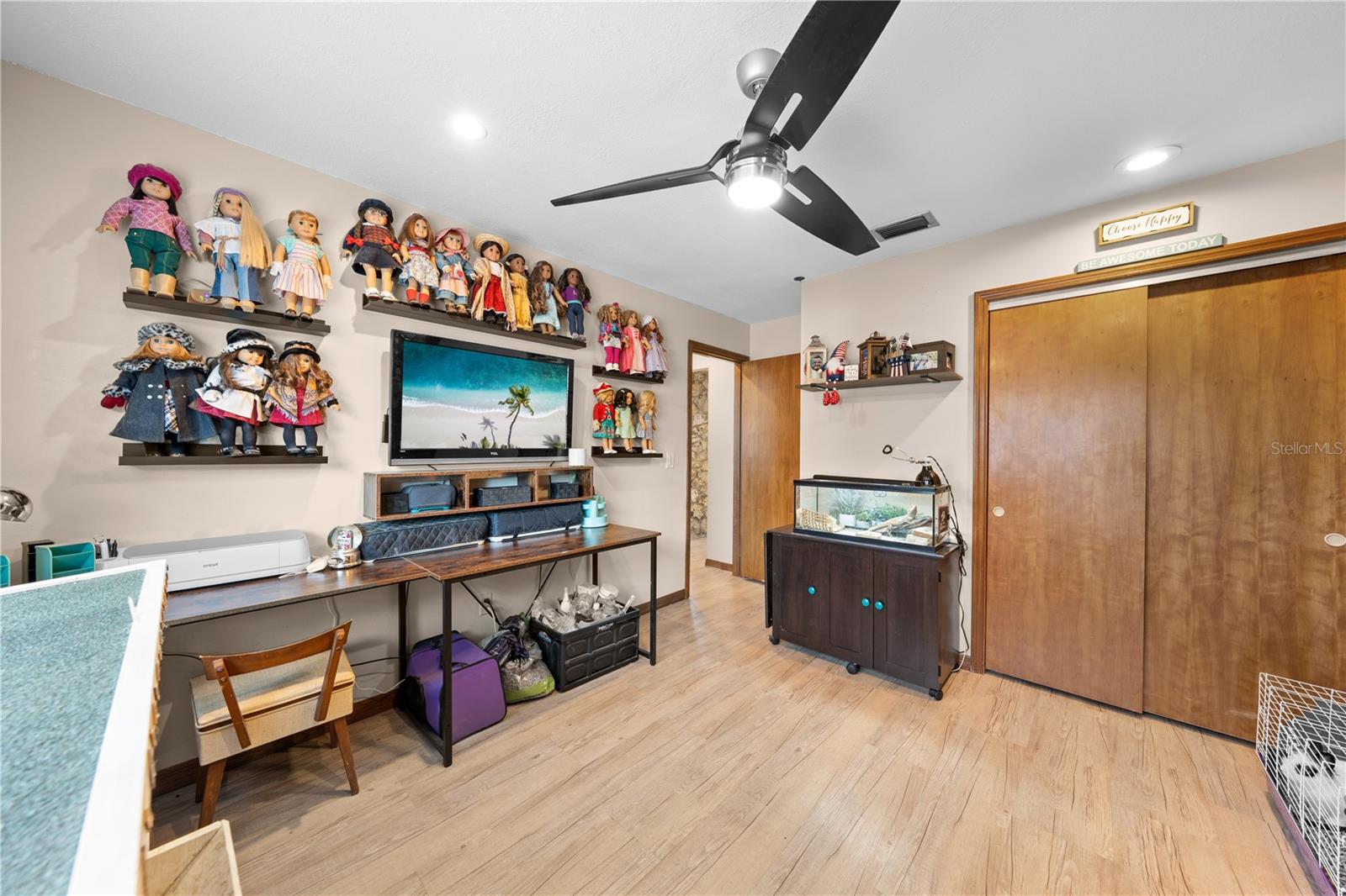 Image 59 of 90 For 234 Duncan Trail