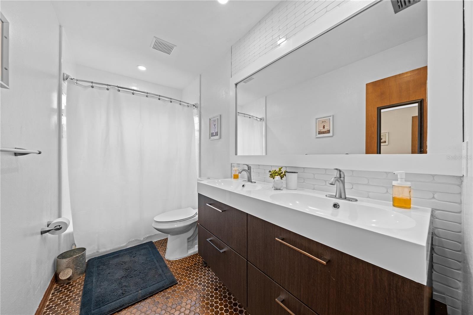 Image 65 of 90 For 234 Duncan Trail