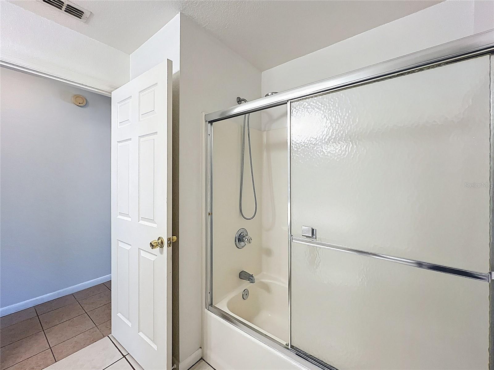 Image 20 of 32 For 202 Madalyn Court