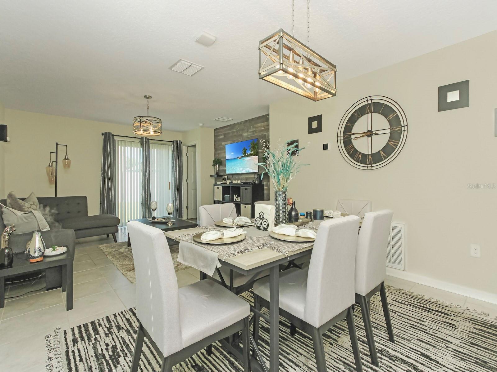 Image 11 of 39 For 4347 Sunny Creek Place