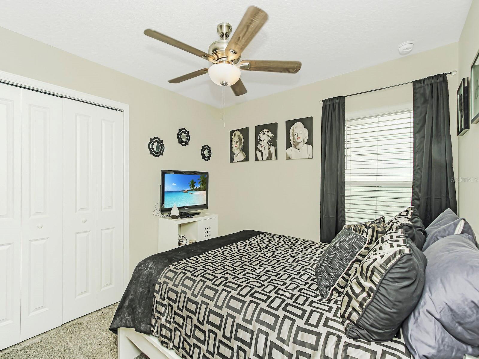 Image 20 of 39 For 4347 Sunny Creek Place