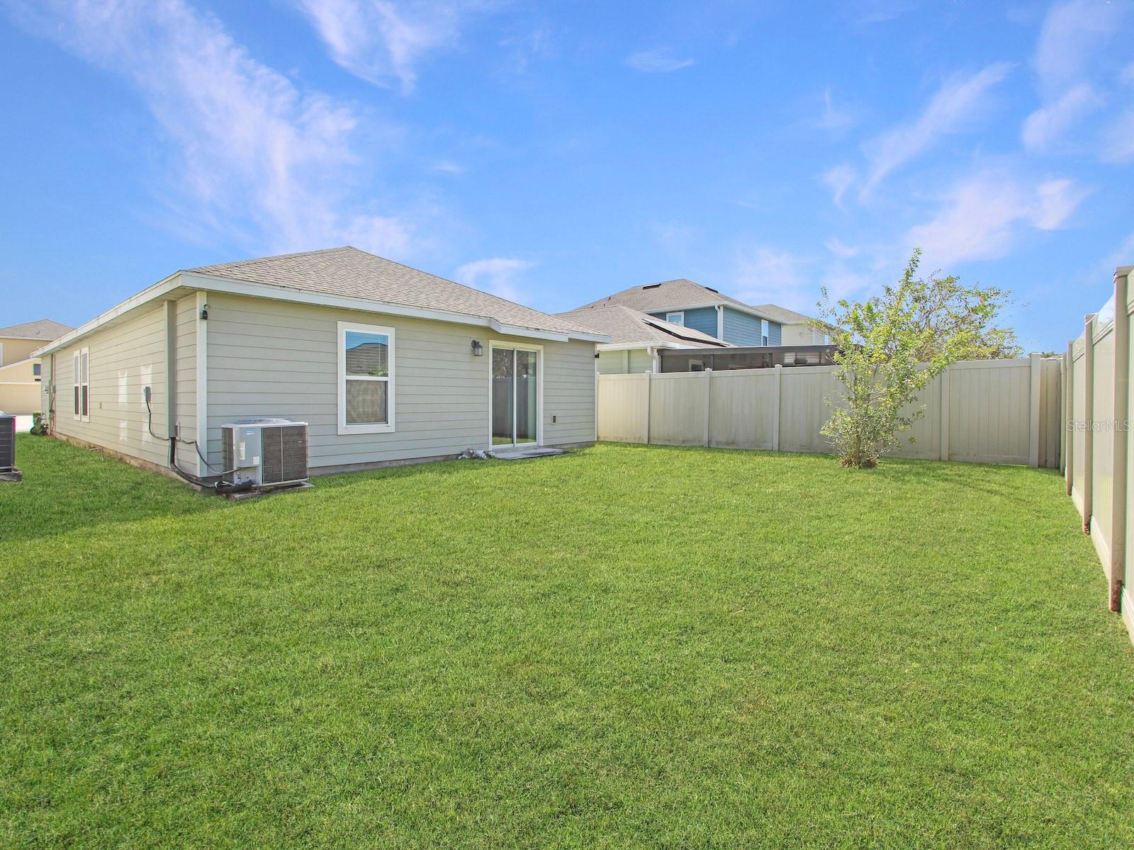 Image 25 of 39 For 4347 Sunny Creek Place