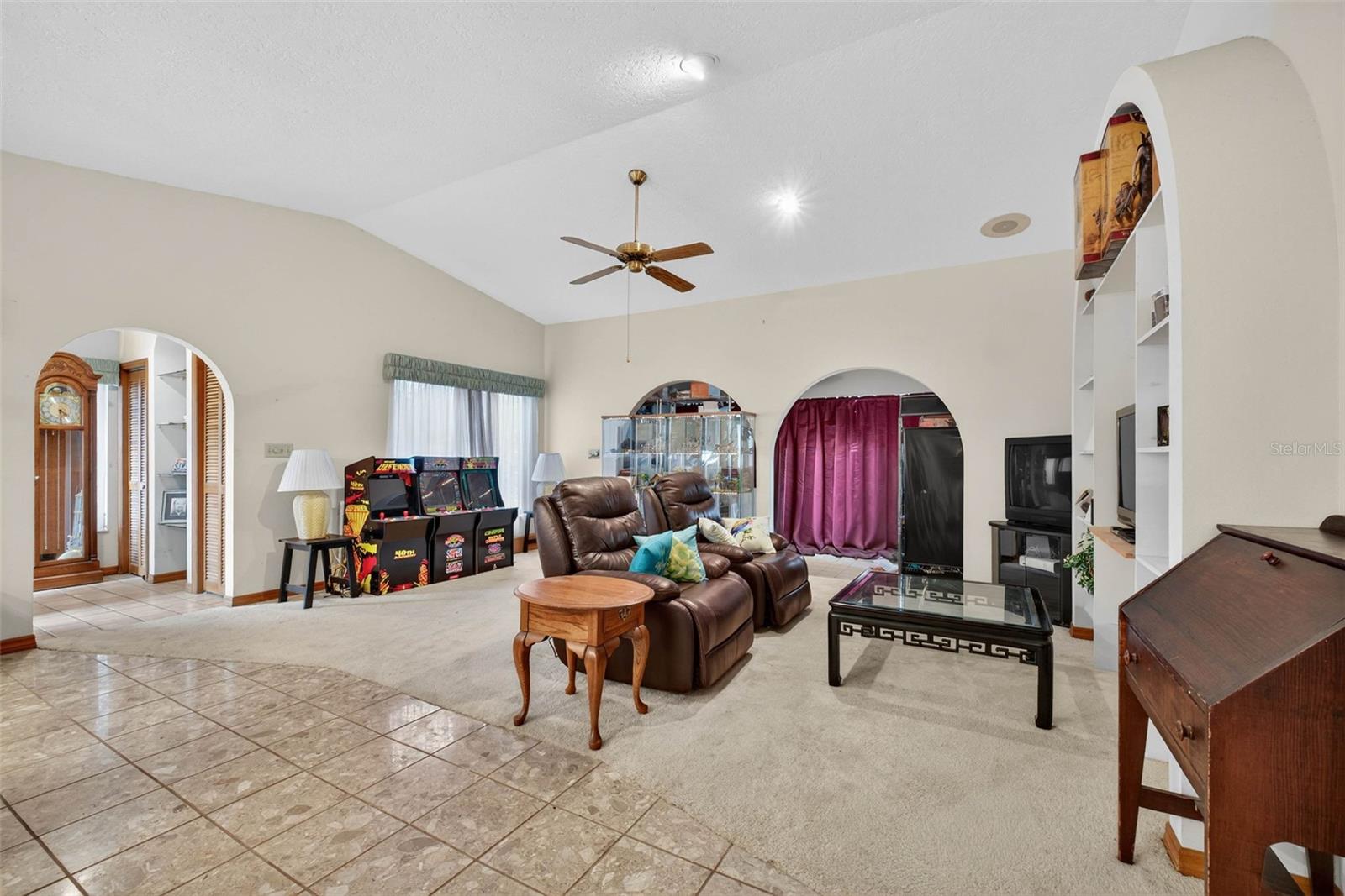 Image 10 of 65 For 2613 Sunburst Court