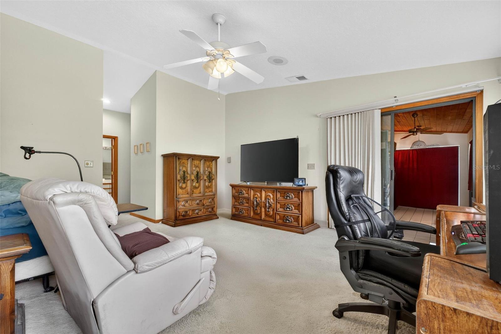 Image 27 of 65 For 2613 Sunburst Court