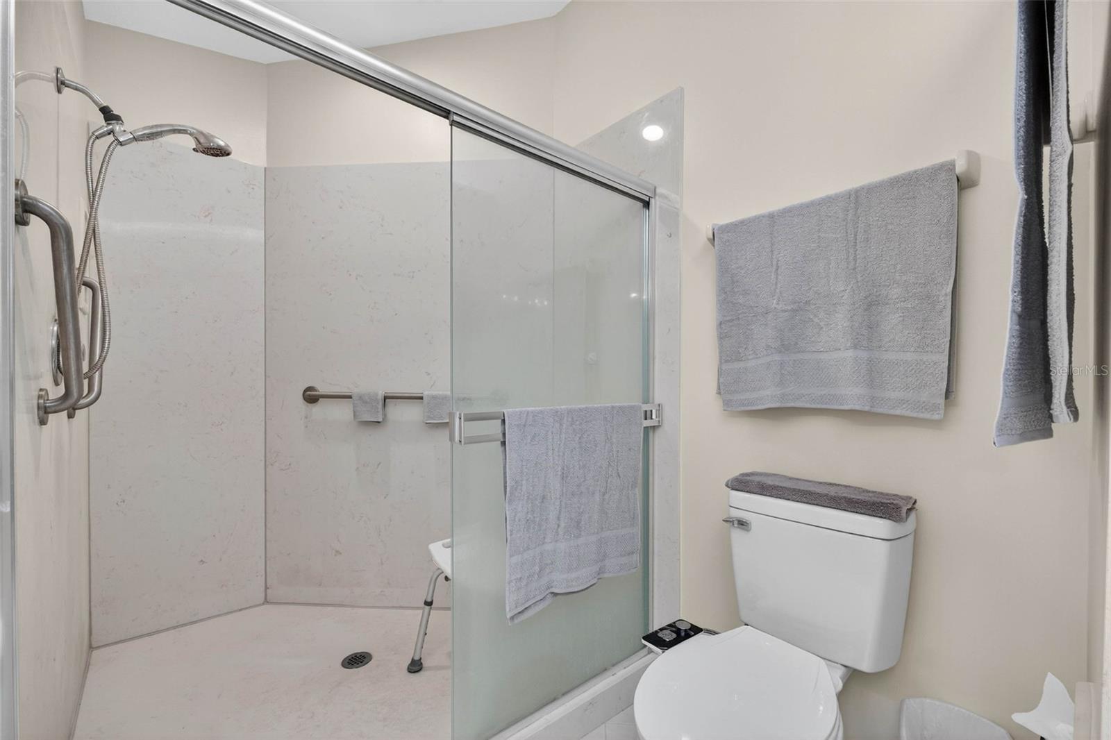 Image 31 of 65 For 2613 Sunburst Court