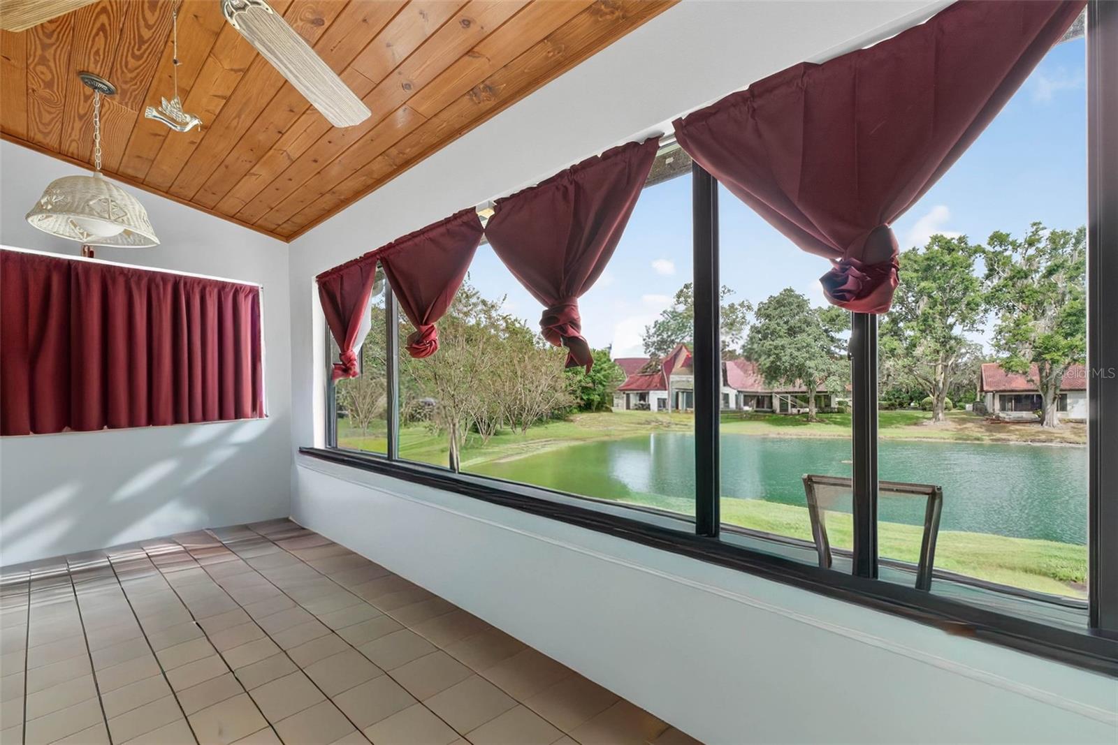 Image 32 of 65 For 2613 Sunburst Court