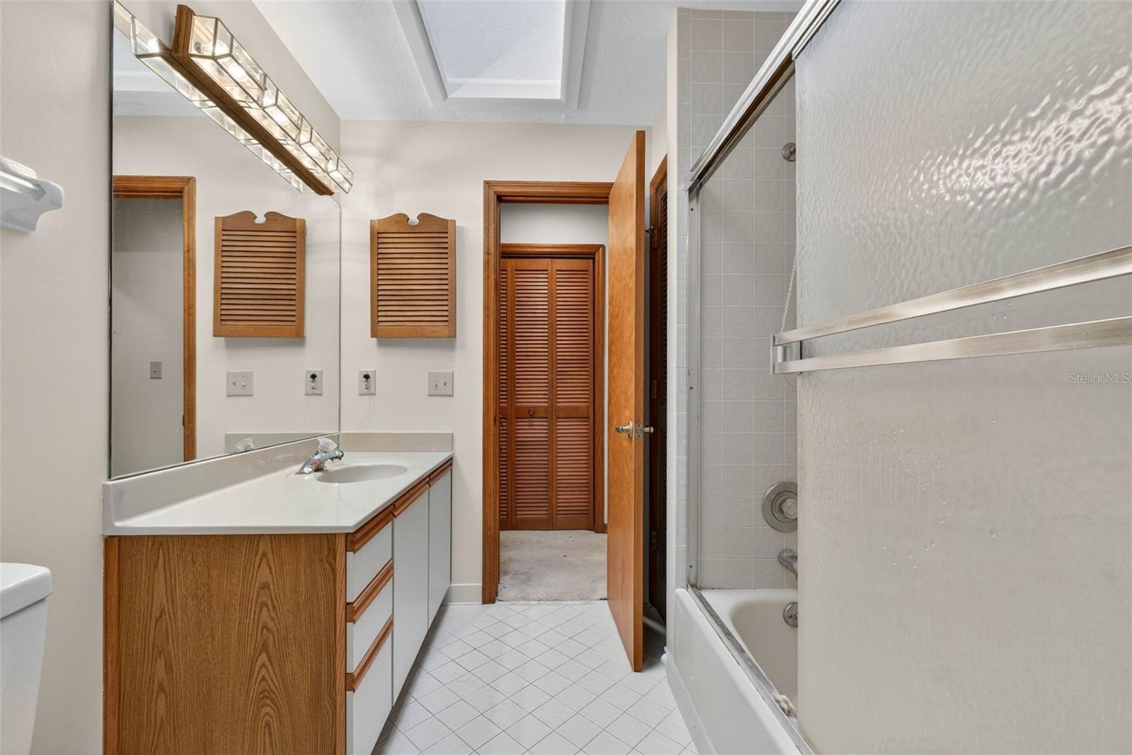 Image 39 of 65 For 2613 Sunburst Court