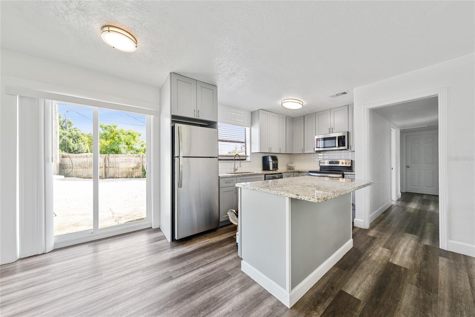 Image 10 of 29 For 635 Yucatan Drive