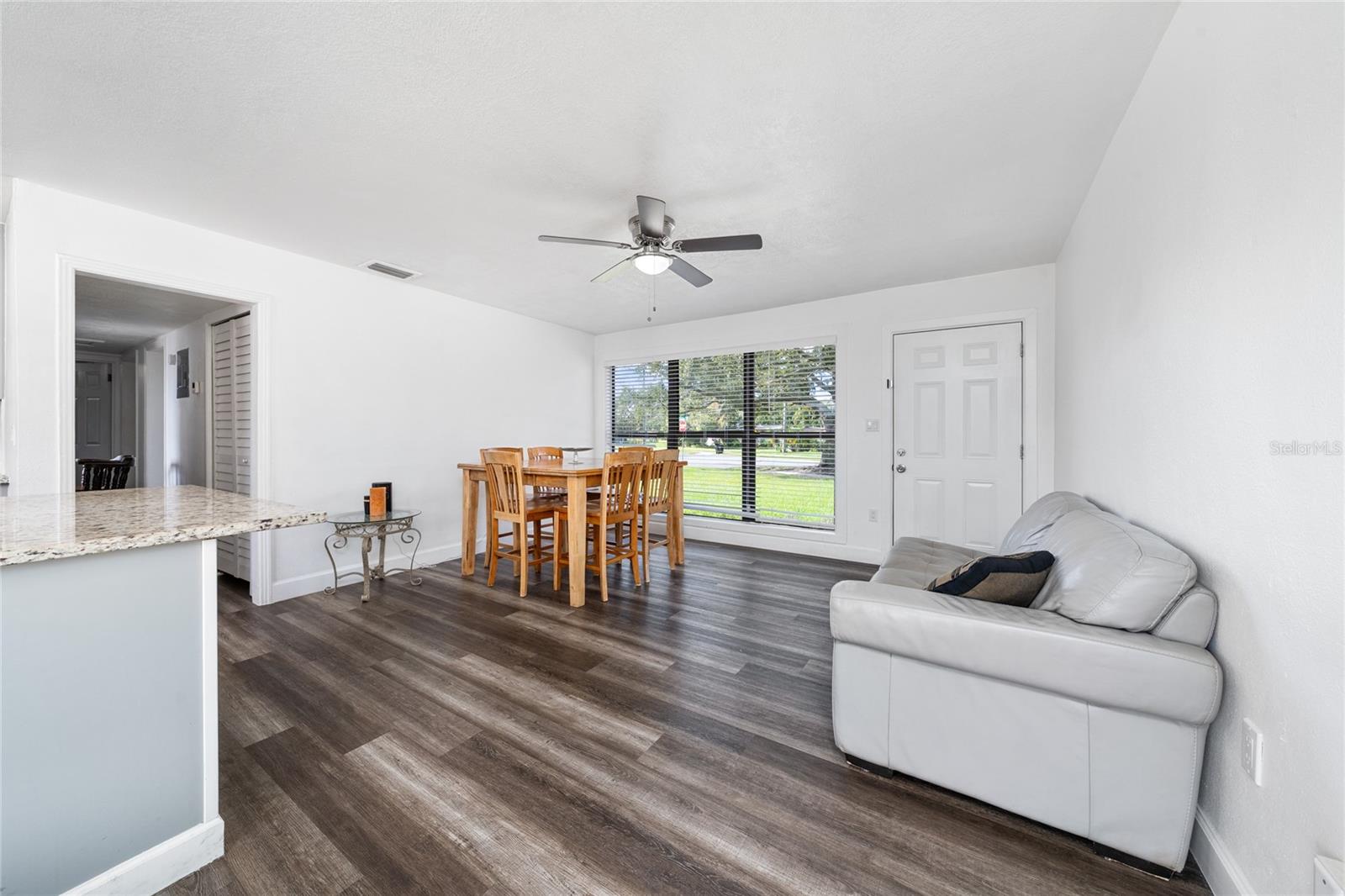 Image 6 of 29 For 635 Yucatan Drive