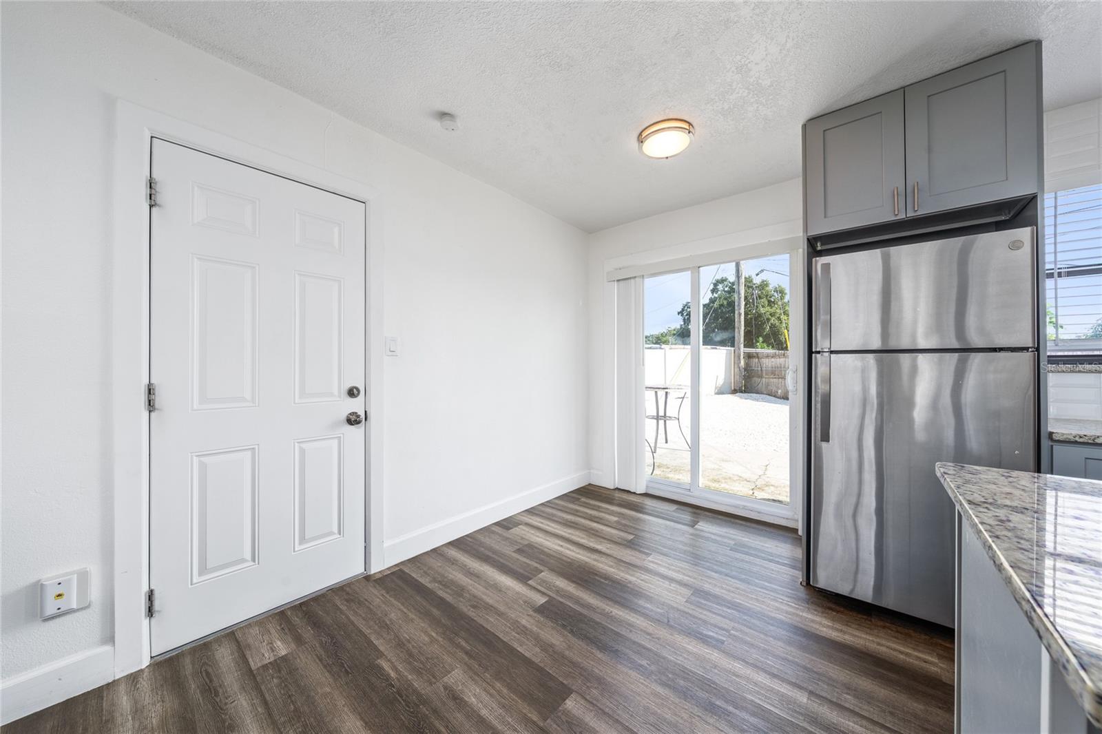 Image 9 of 29 For 635 Yucatan Drive