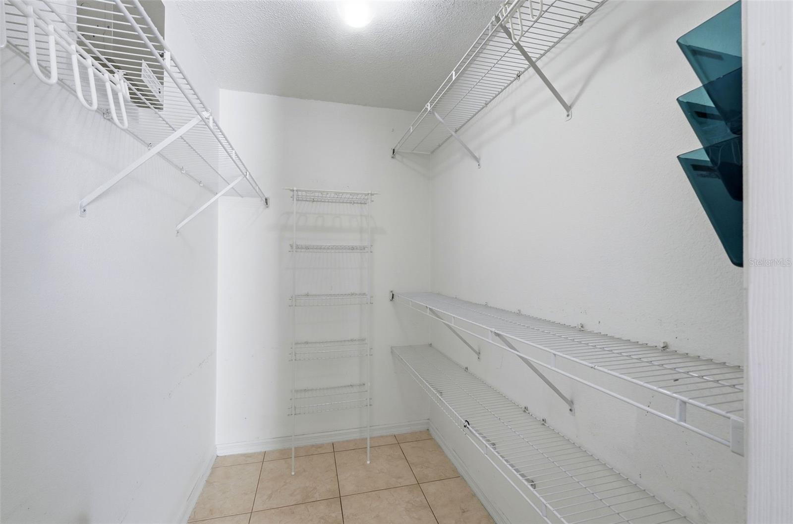 Image 24 of 44 For 904 San Carlos Way