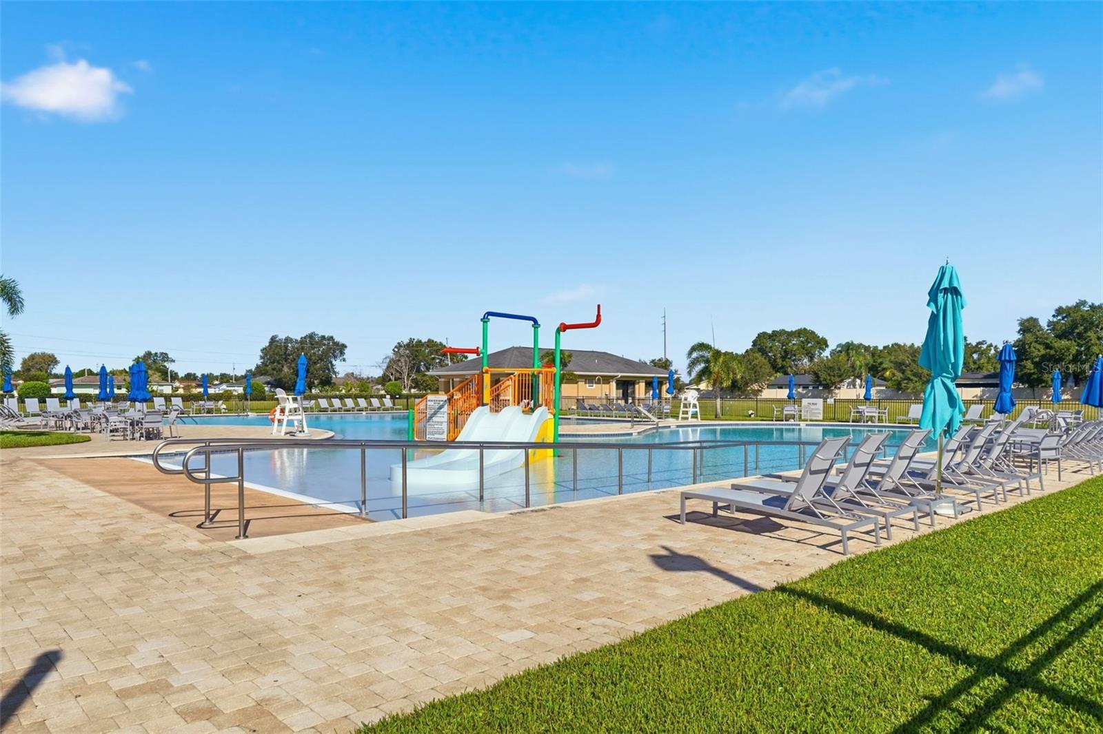 Image 41 of 44 For 904 San Carlos Way