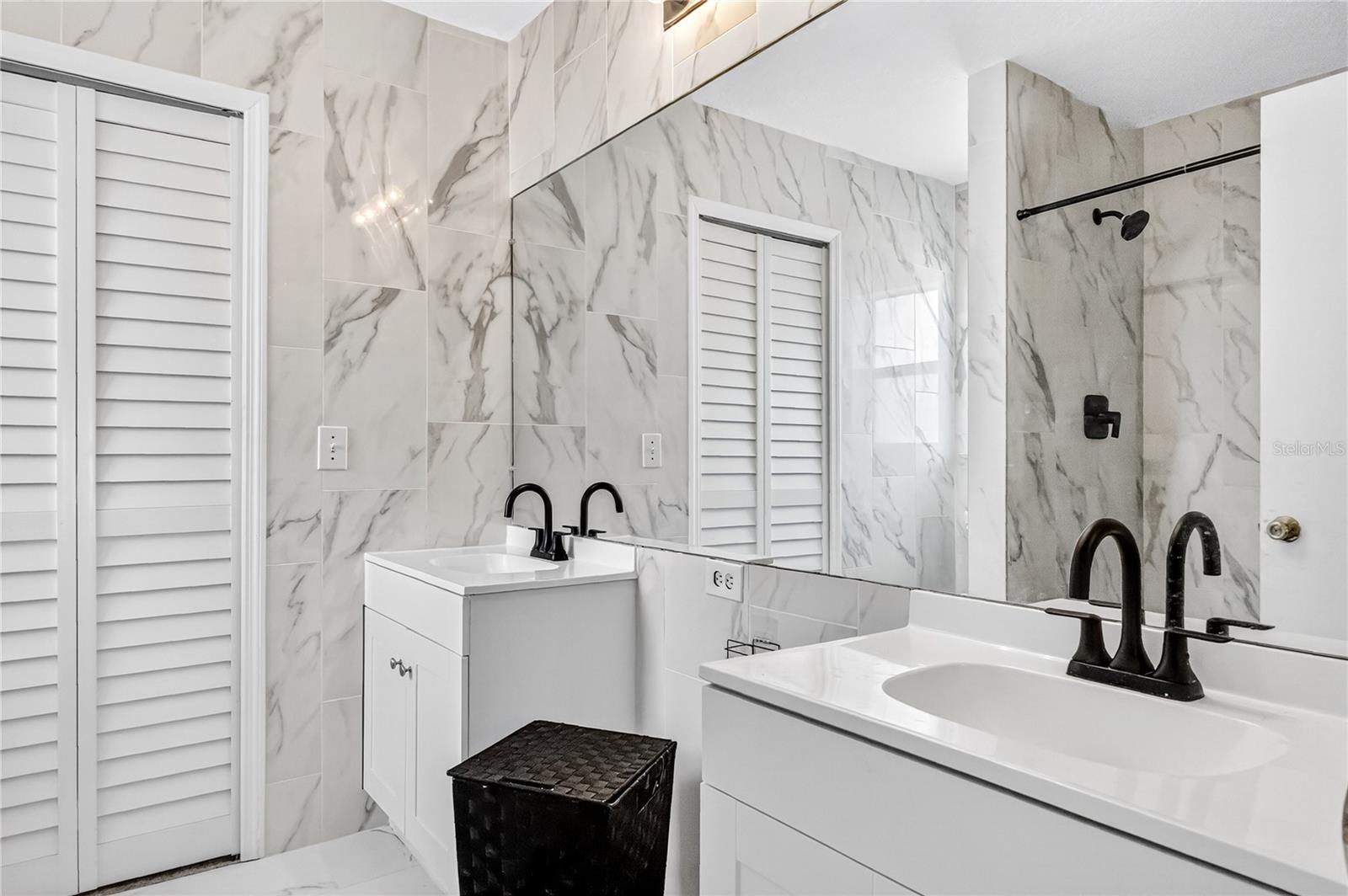 Image 11 of 32 For 1425 Carey Glen Circle