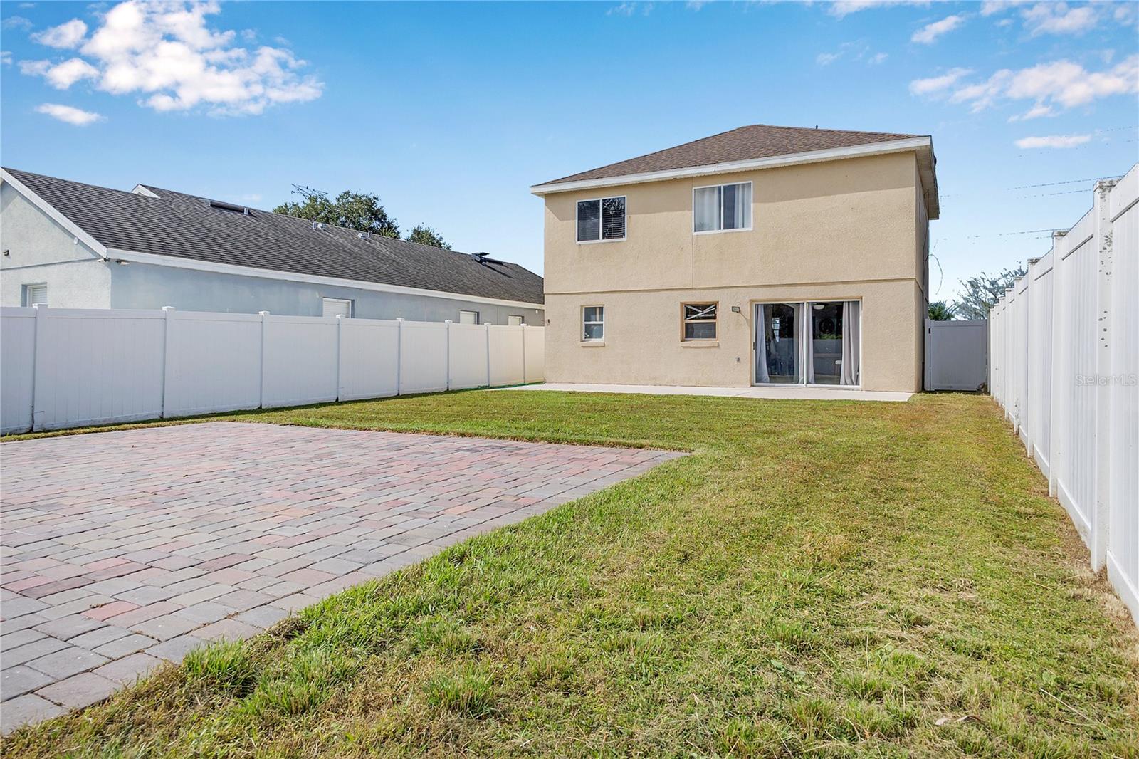 Image 17 of 32 For 1425 Carey Glen Circle