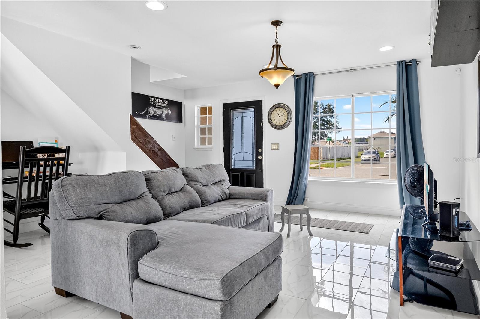 Image 2 of 32 For 1425 Carey Glen Circle