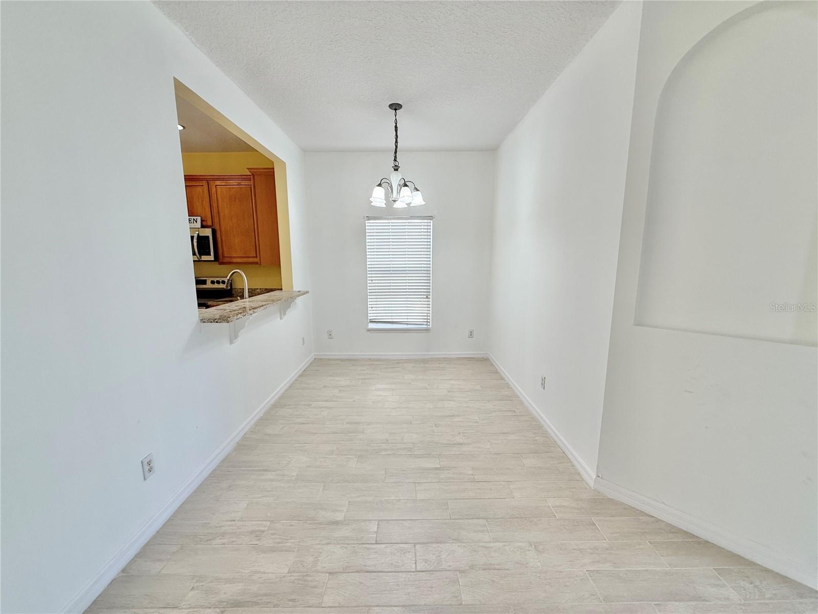 Image 8 of 30 For 4307 Creeks Run Boulevard