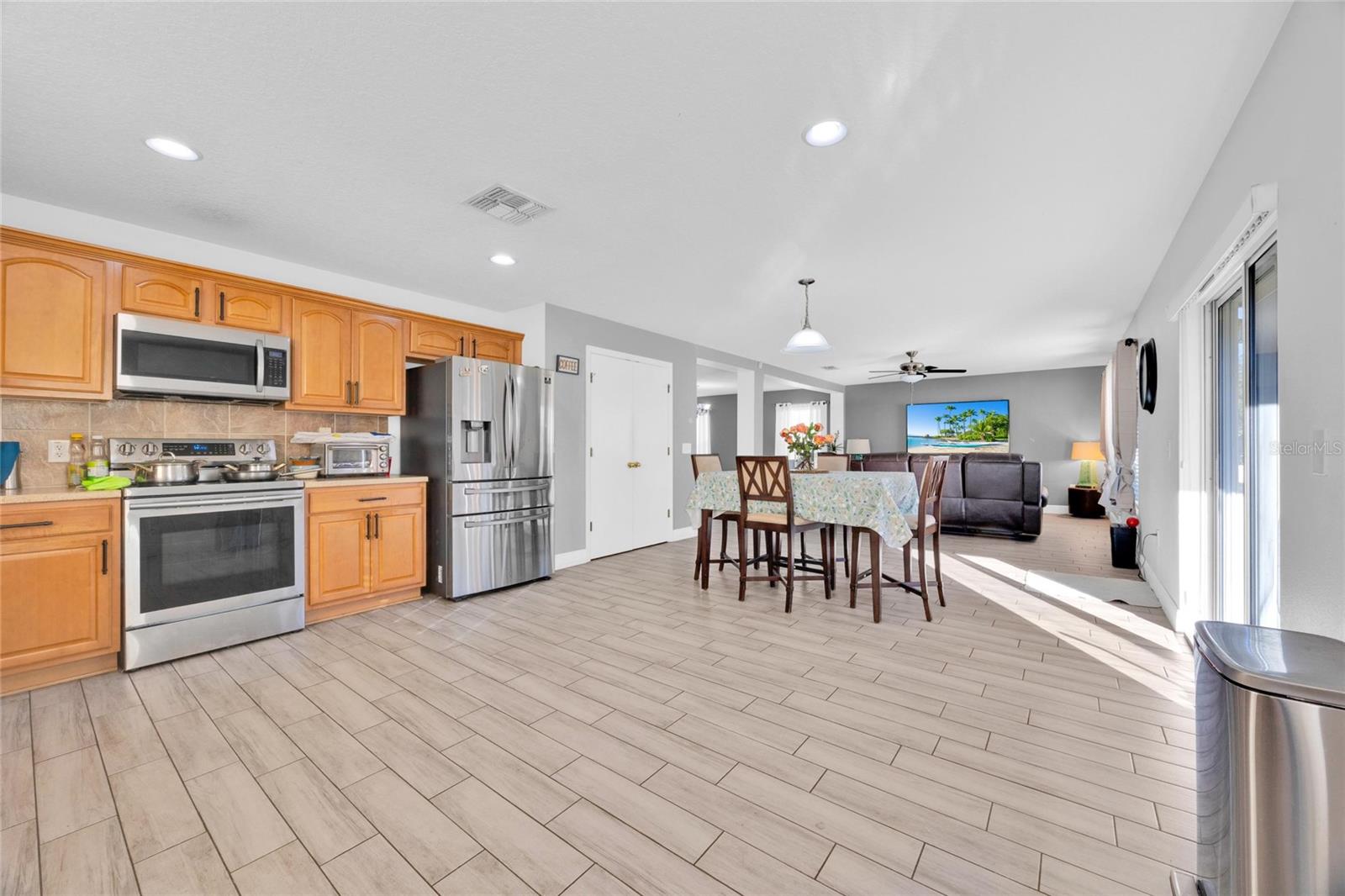 Image 10 of 26 For 4647 Caverns Drive