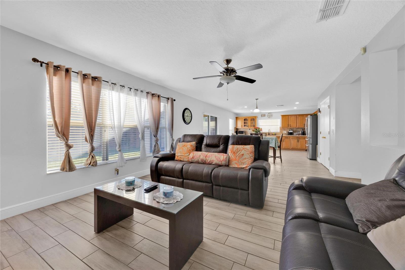 Image 12 of 26 For 4647 Caverns Drive