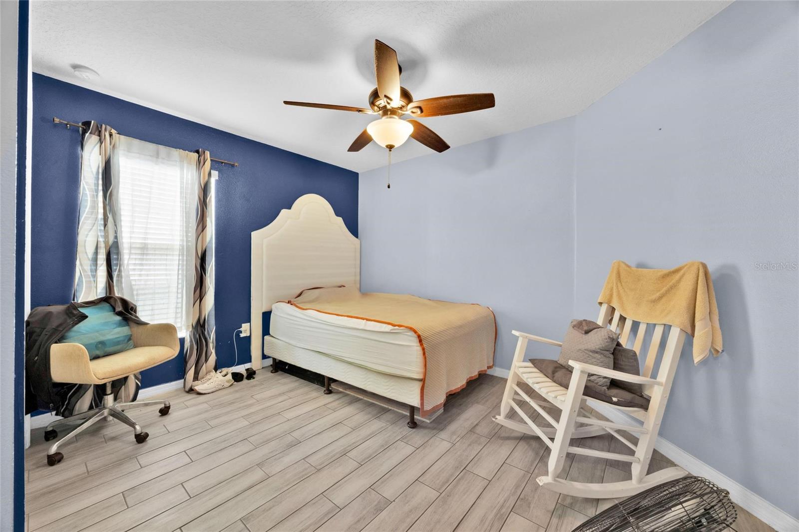 Image 19 of 26 For 4647 Caverns Drive