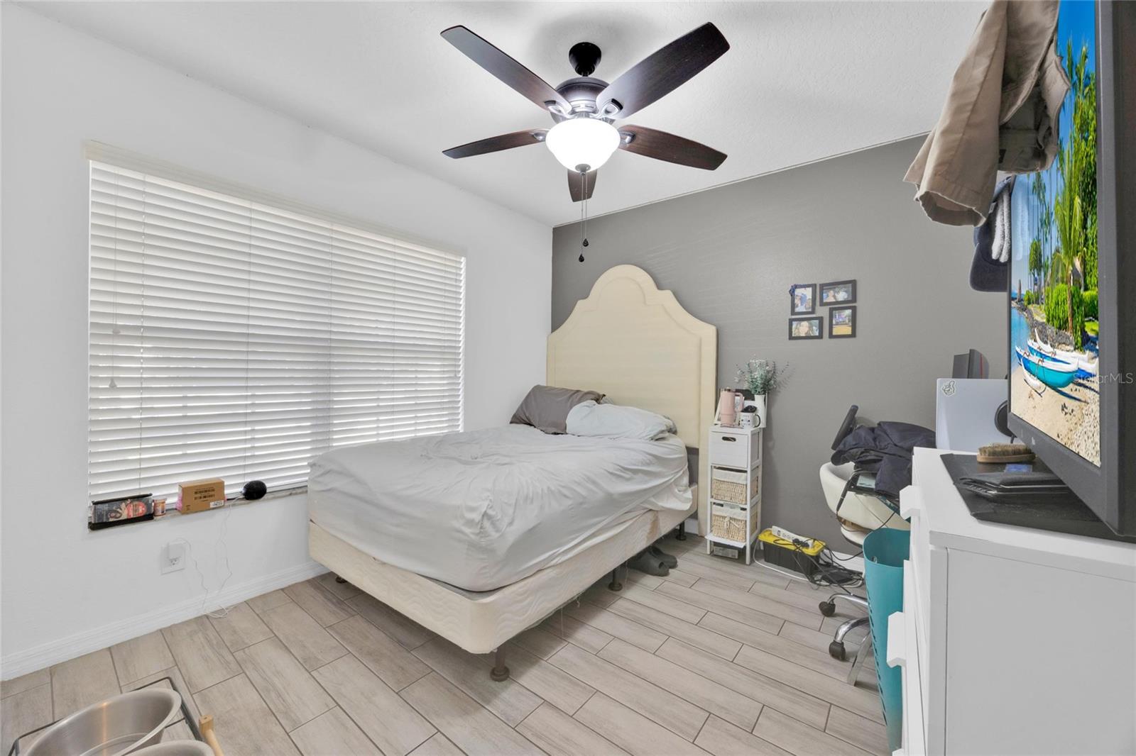 Image 20 of 26 For 4647 Caverns Drive