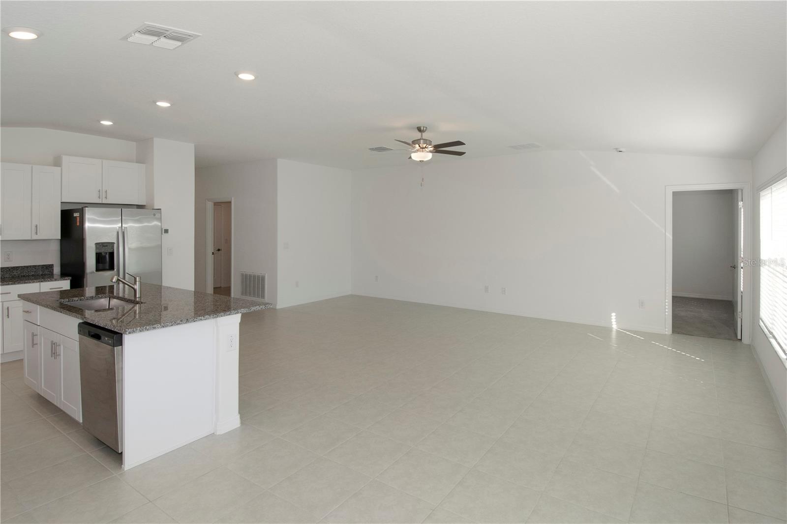 Image 5 of 35 For 36618 Garden Wall Way