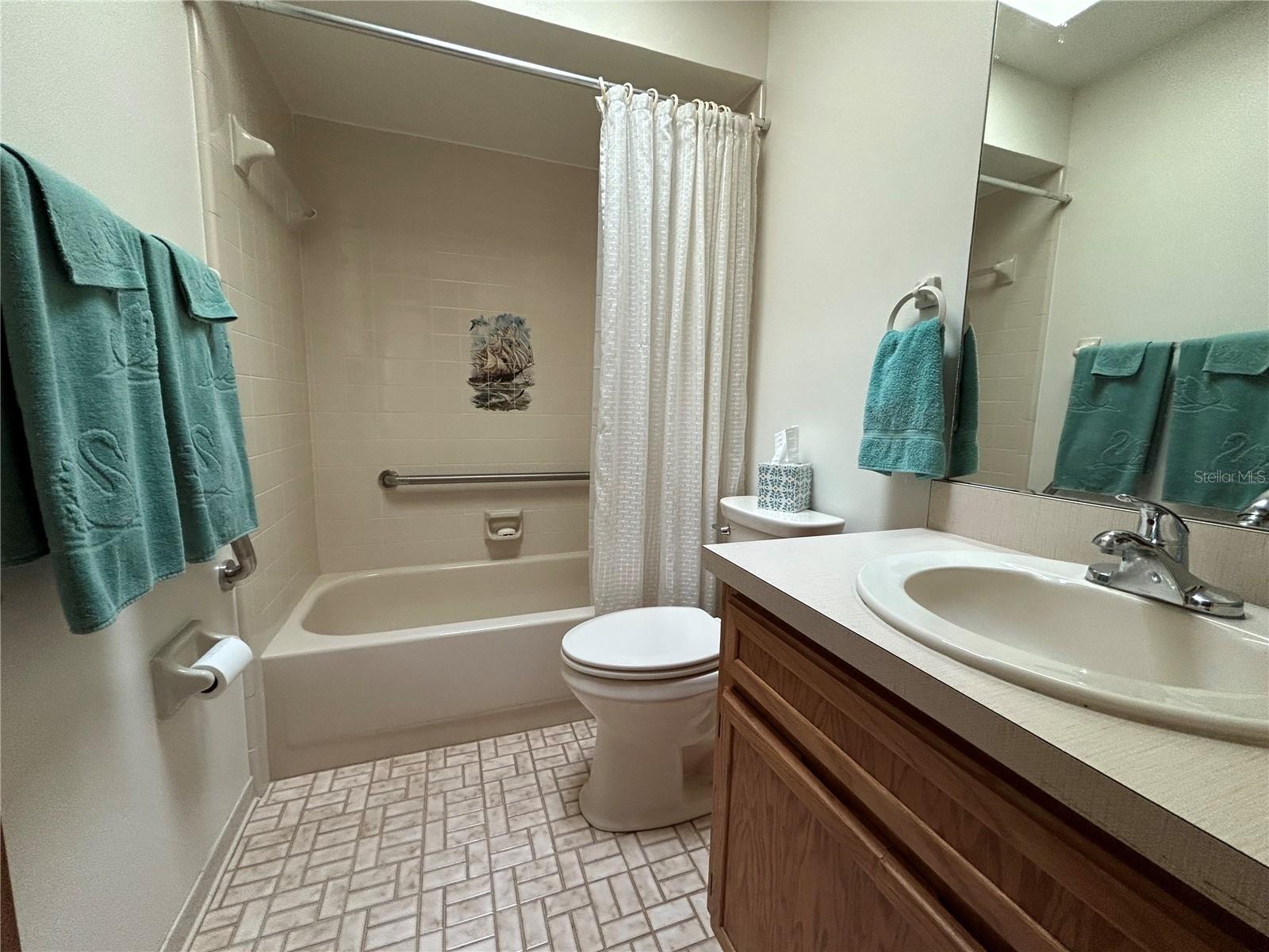 Image 20 of 33 For 7 Paquin Drive