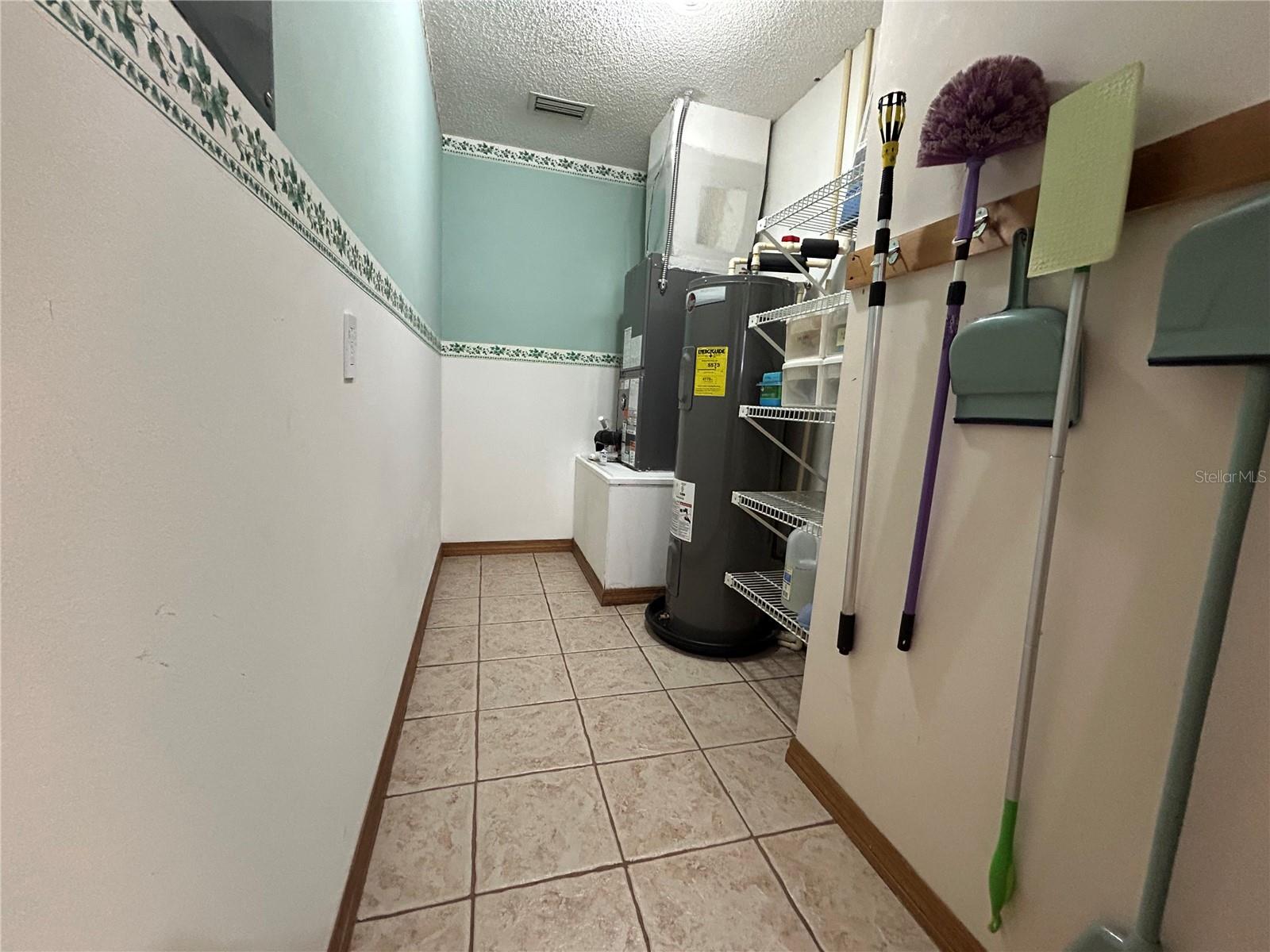 Image 21 of 33 For 7 Paquin Drive