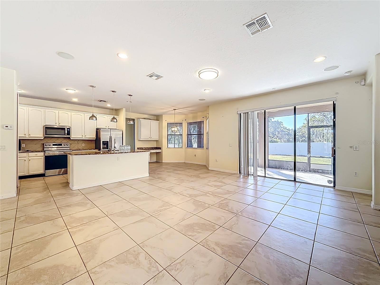 Image 16 of 39 For 3984 Blossom Dew Drive