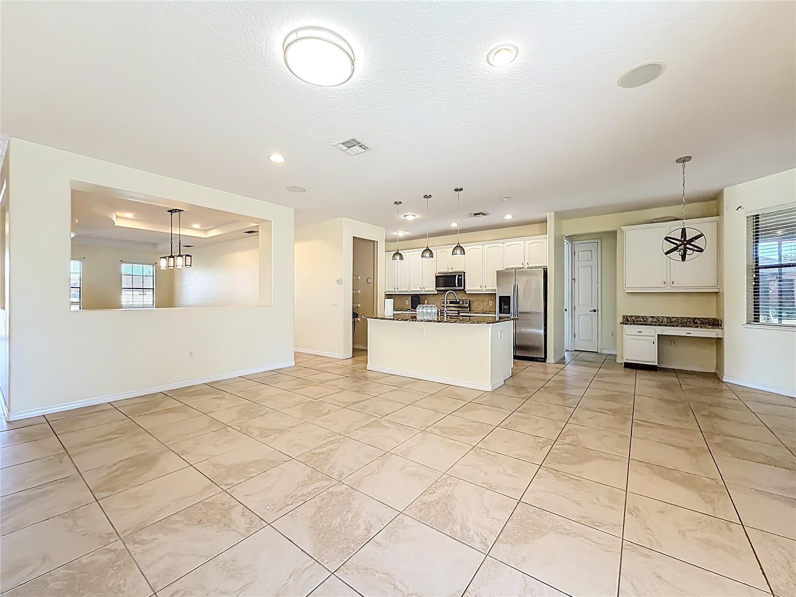 Image 17 of 39 For 3984 Blossom Dew Drive