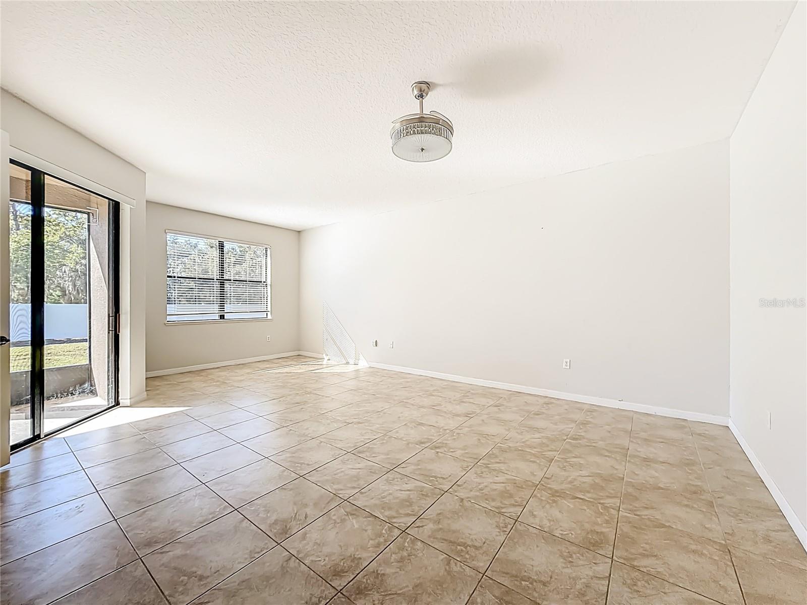 Image 21 of 39 For 3984 Blossom Dew Drive