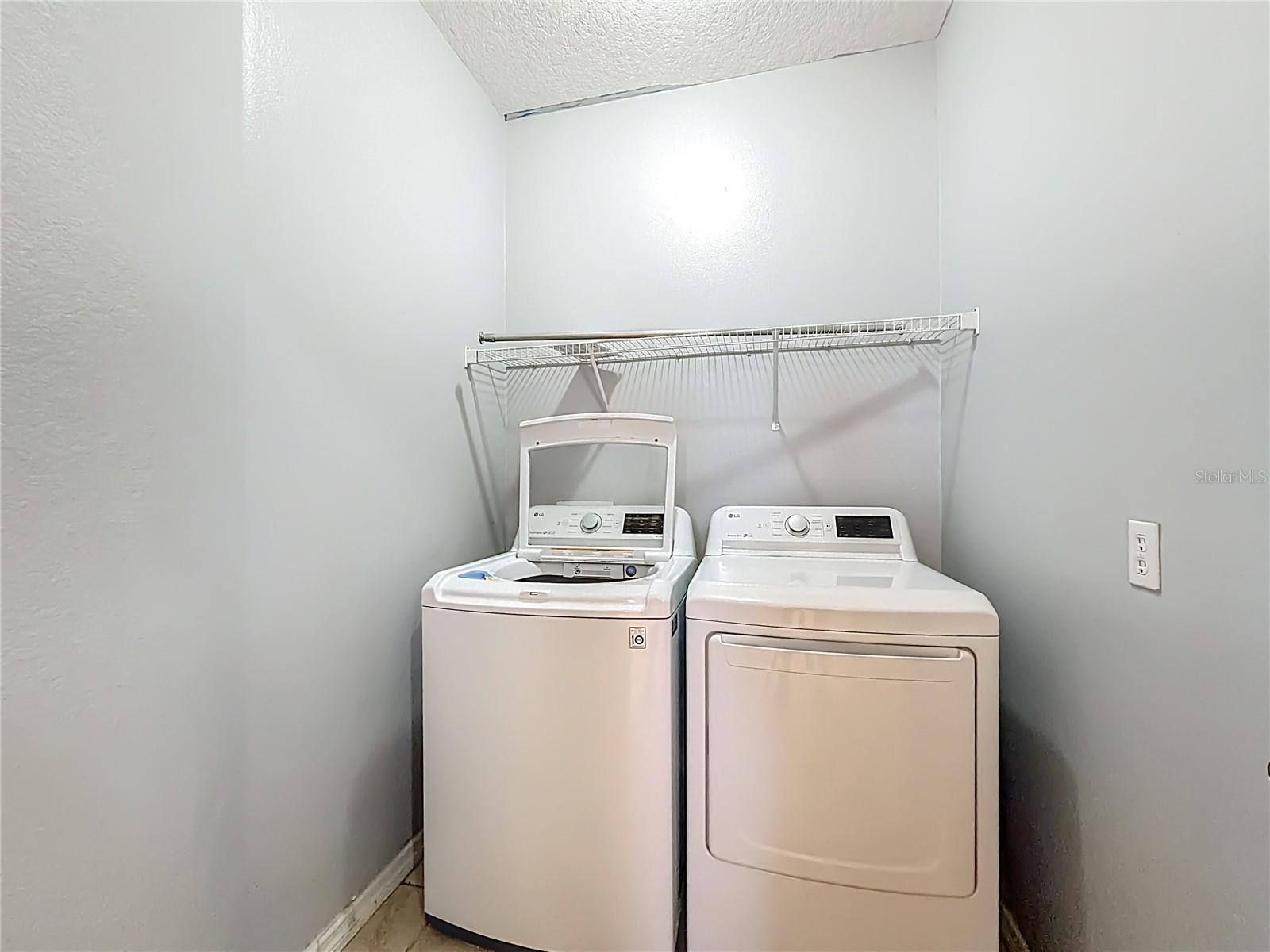 Image 31 of 39 For 3984 Blossom Dew Drive