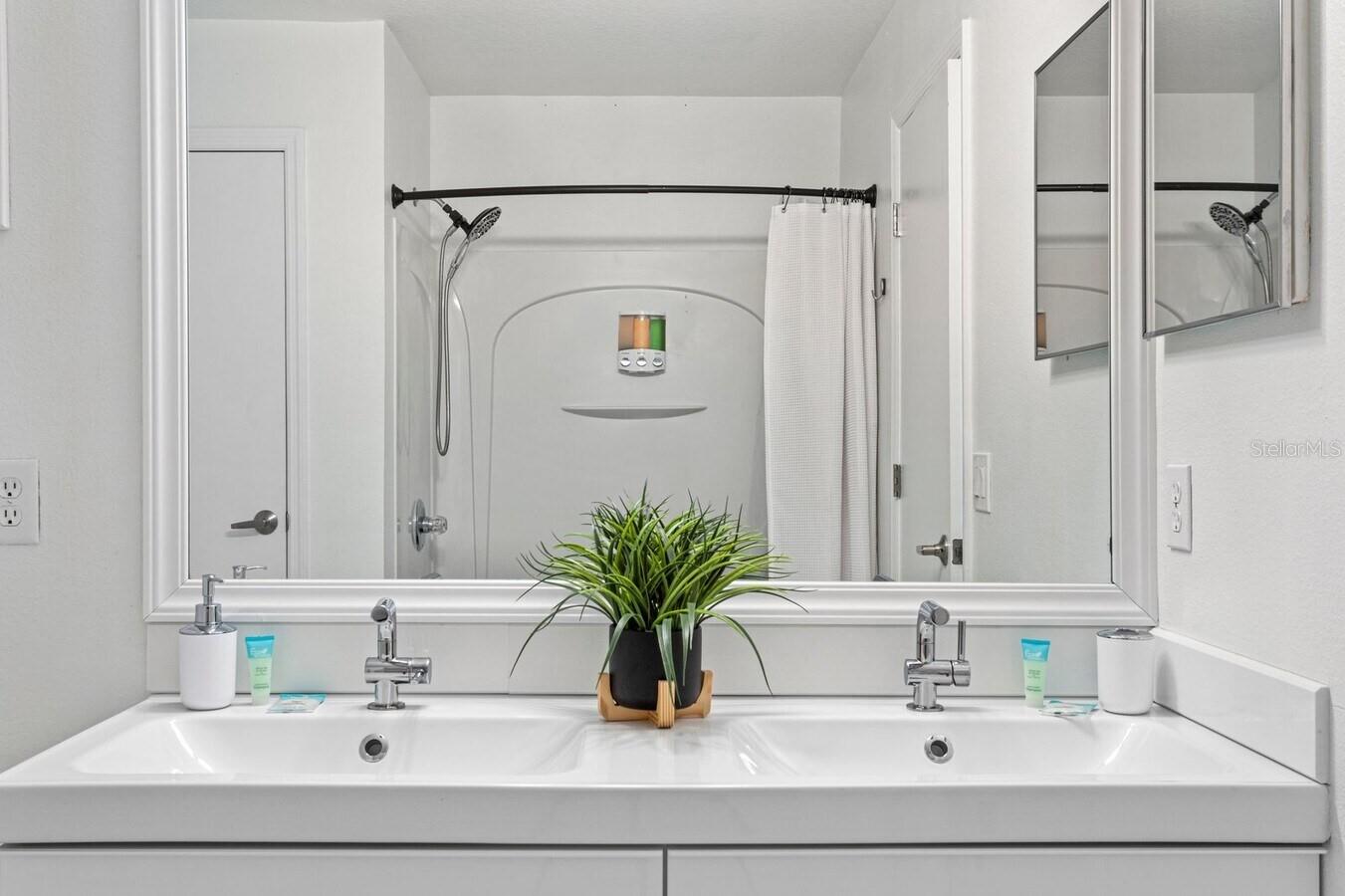 Image 22 of 24 For 642 Elderberry Drive