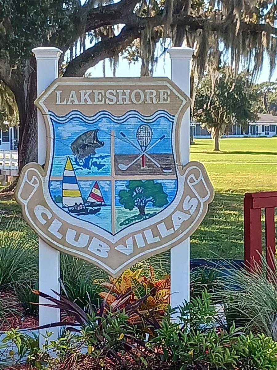 Image 30 of 51 For 417 Club Circle