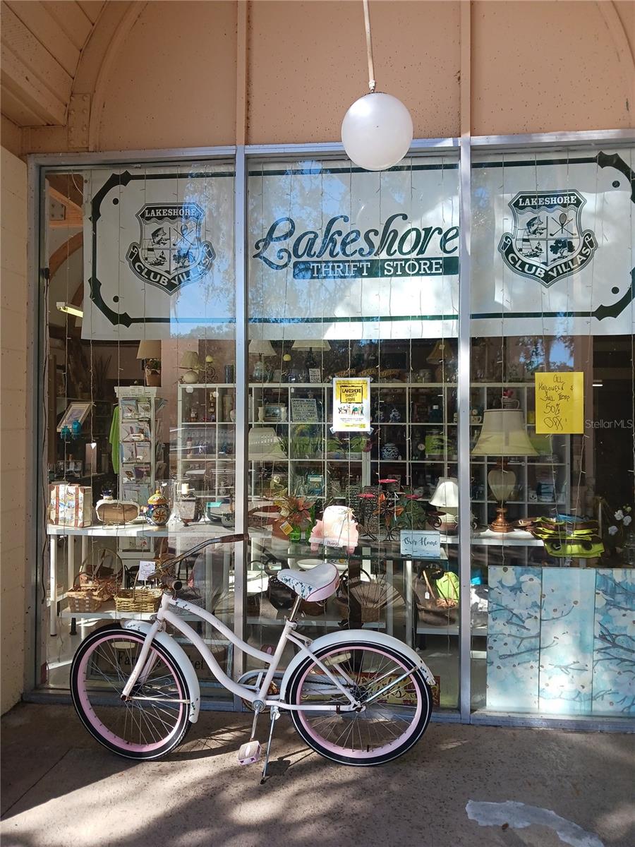 Image 42 of 51 For 417 Club Circle