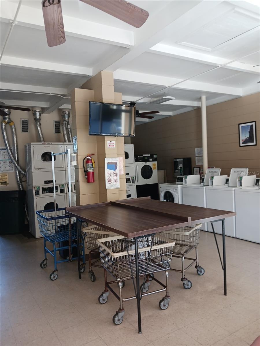 Image 43 of 51 For 417 Club Circle