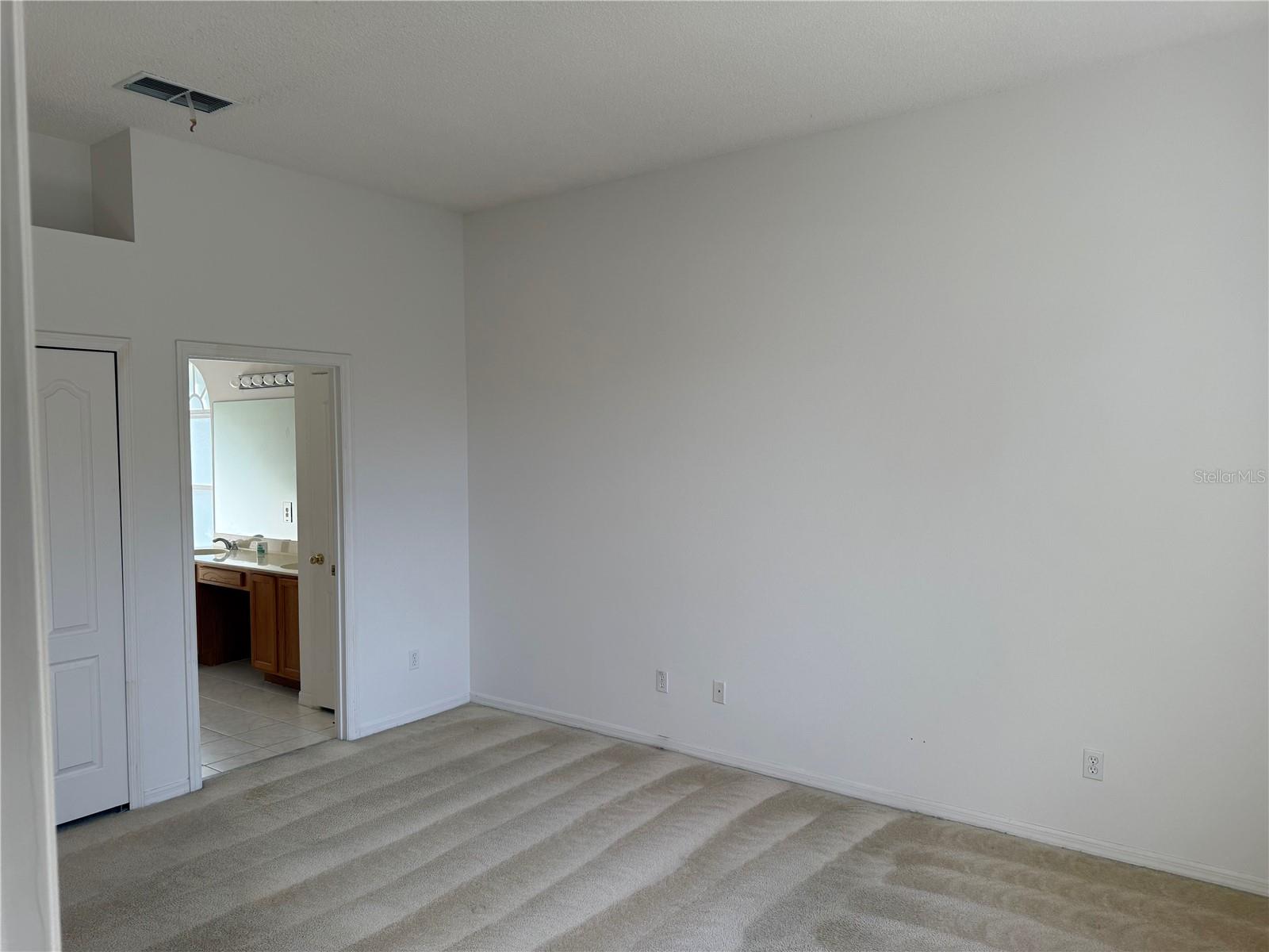 Image 9 of 13 For 608 Hampshire Lane