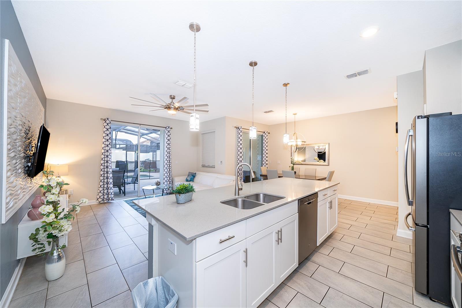 Image 11 of 37 For 4833 Lullaby Lane