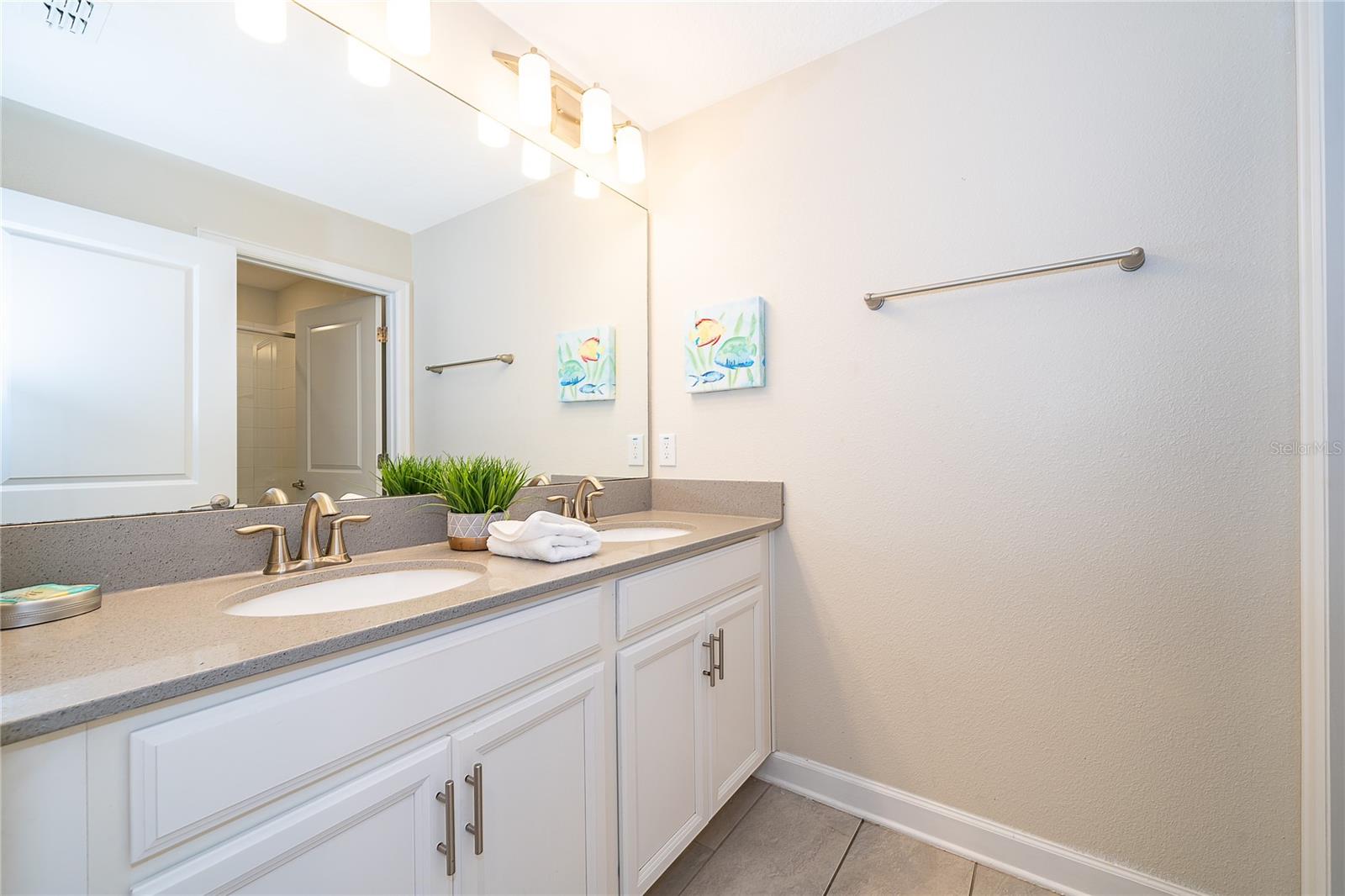 Image 21 of 37 For 4833 Lullaby Lane