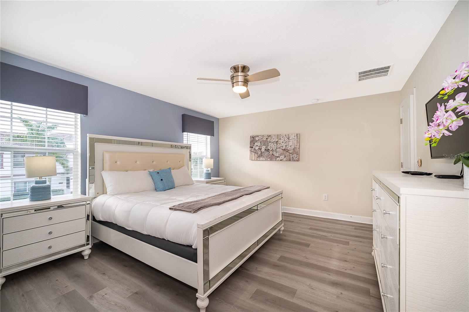 Image 27 of 37 For 4833 Lullaby Lane