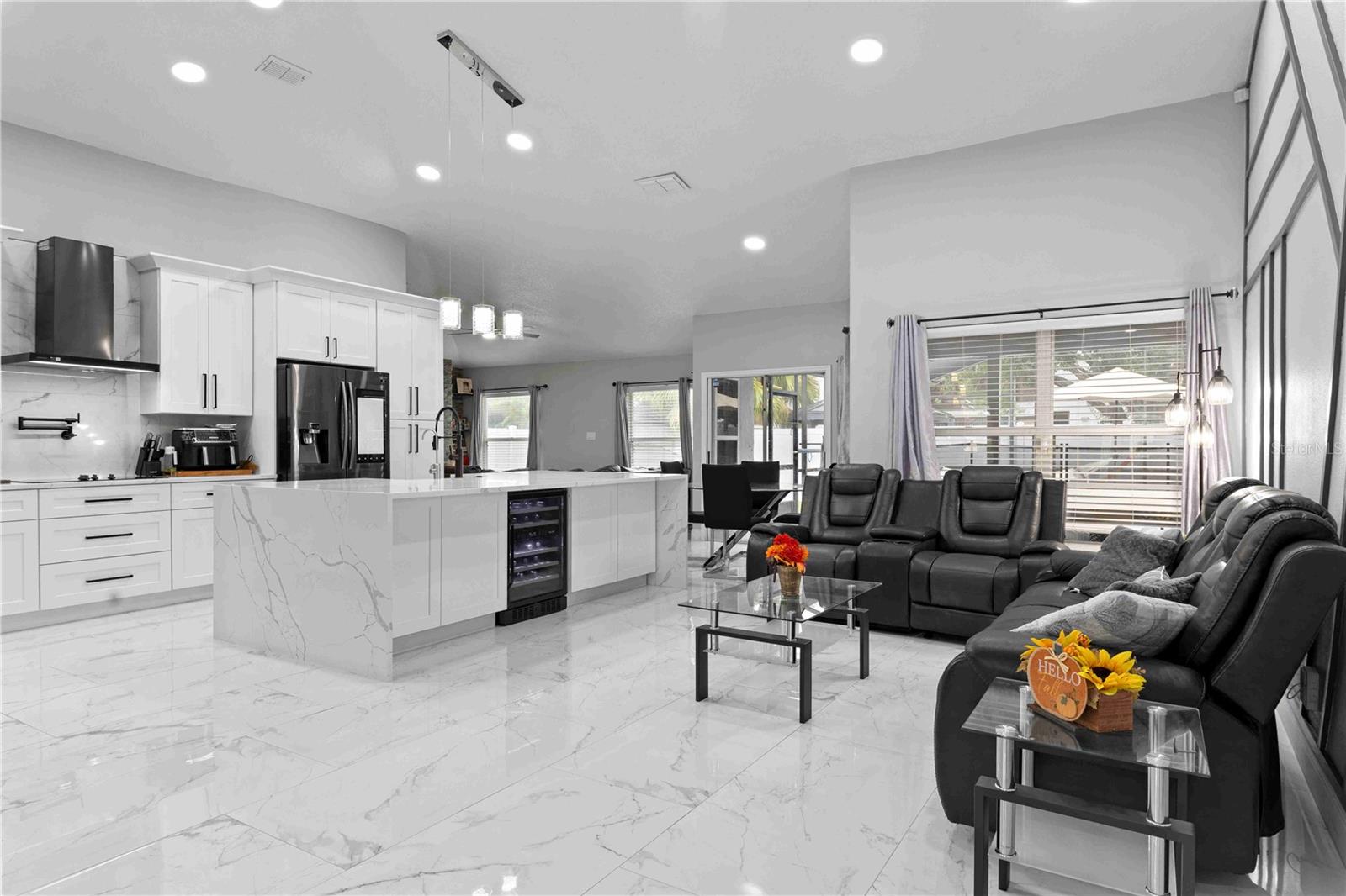 Image 20 of 39 For 416 Becky Street