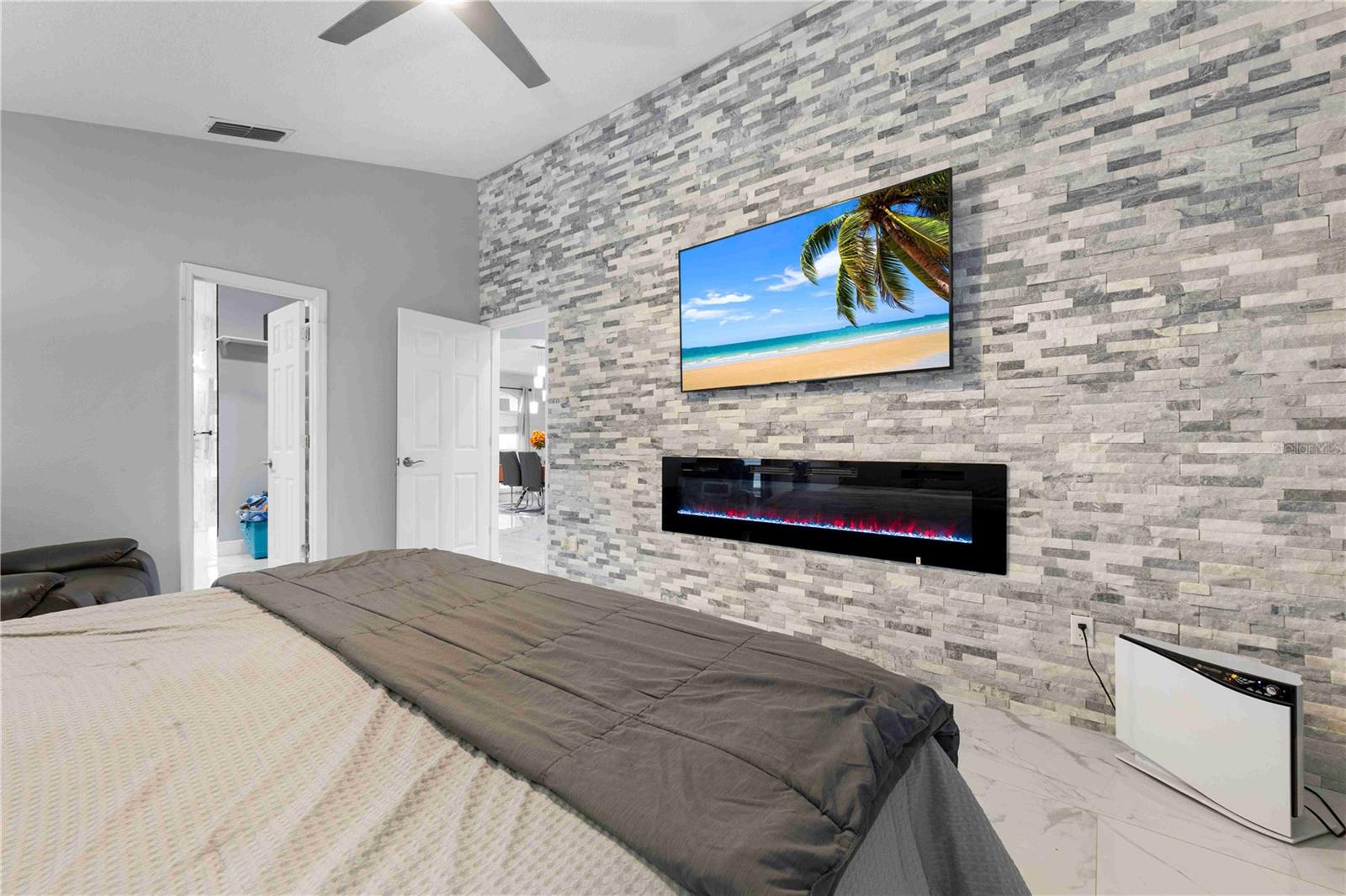 Image 22 of 39 For 416 Becky Street