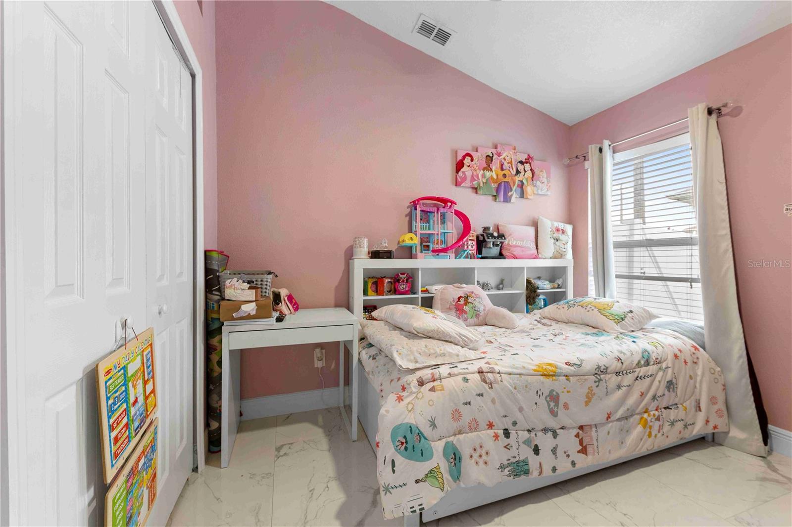 Image 32 of 39 For 416 Becky Street