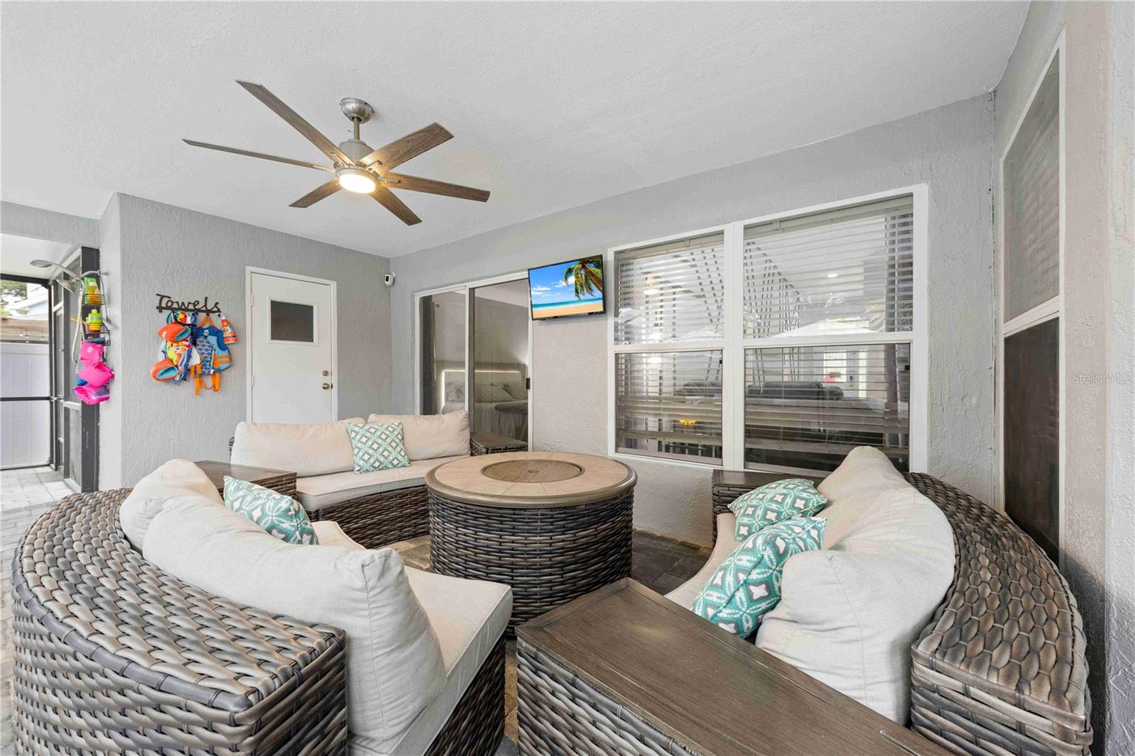 Image 38 of 39 For 416 Becky Street