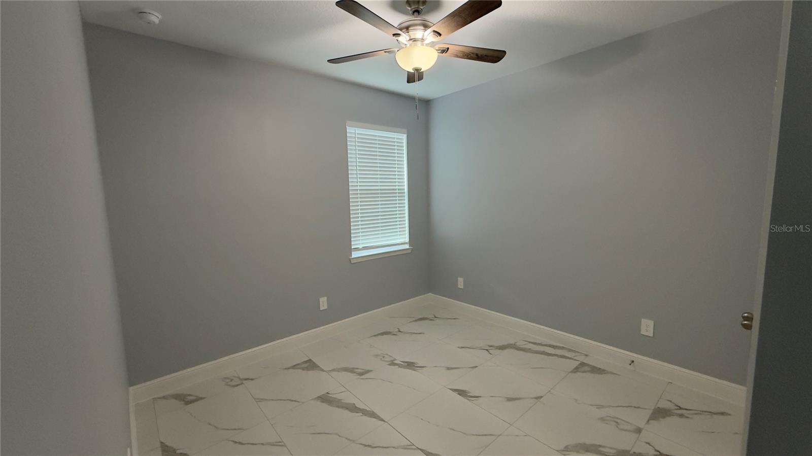 Image 10 of 36 For 706 Thacker  