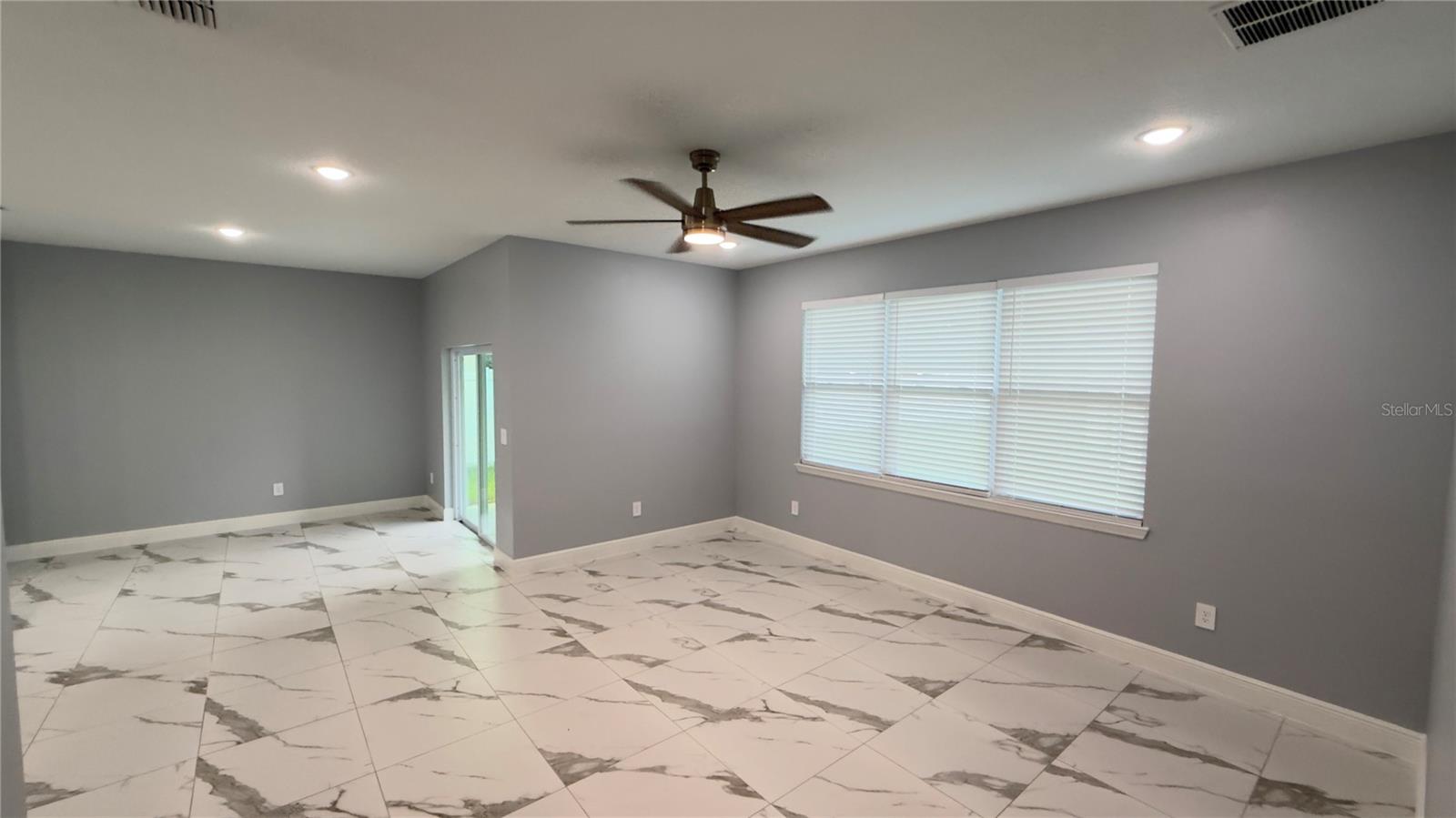 Image 13 of 36 For 706 Thacker  