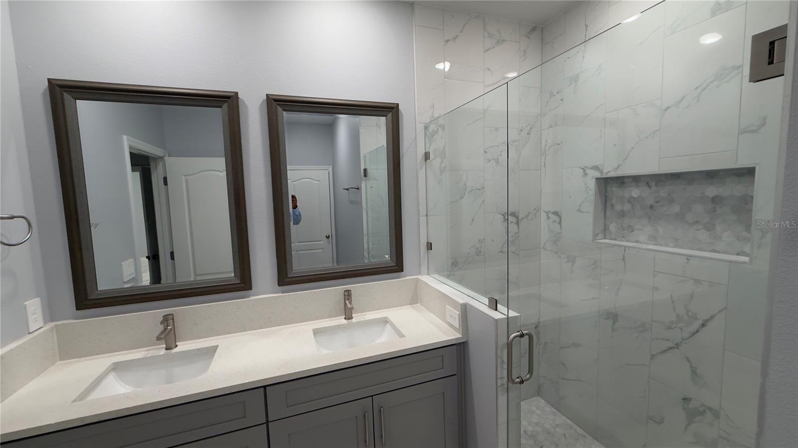 Image 31 of 36 For 706 Thacker  