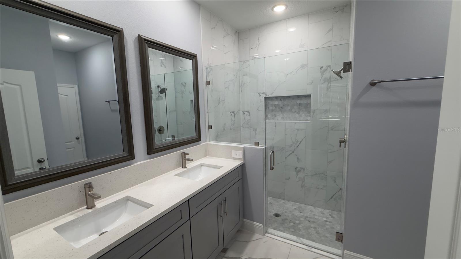 Image 32 of 36 For 706 Thacker  