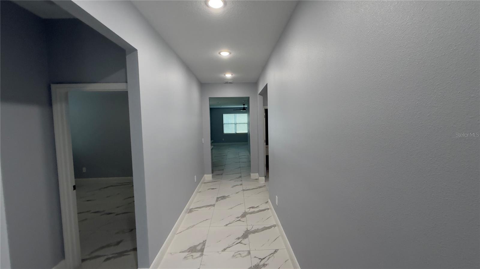 Image 9 of 36 For 706 Thacker  